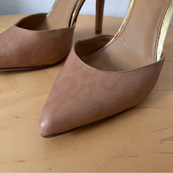 Fergie Pointy Toe 4.5” Heel Gold Ankle Strap Size 10 - Picture 2 of 12